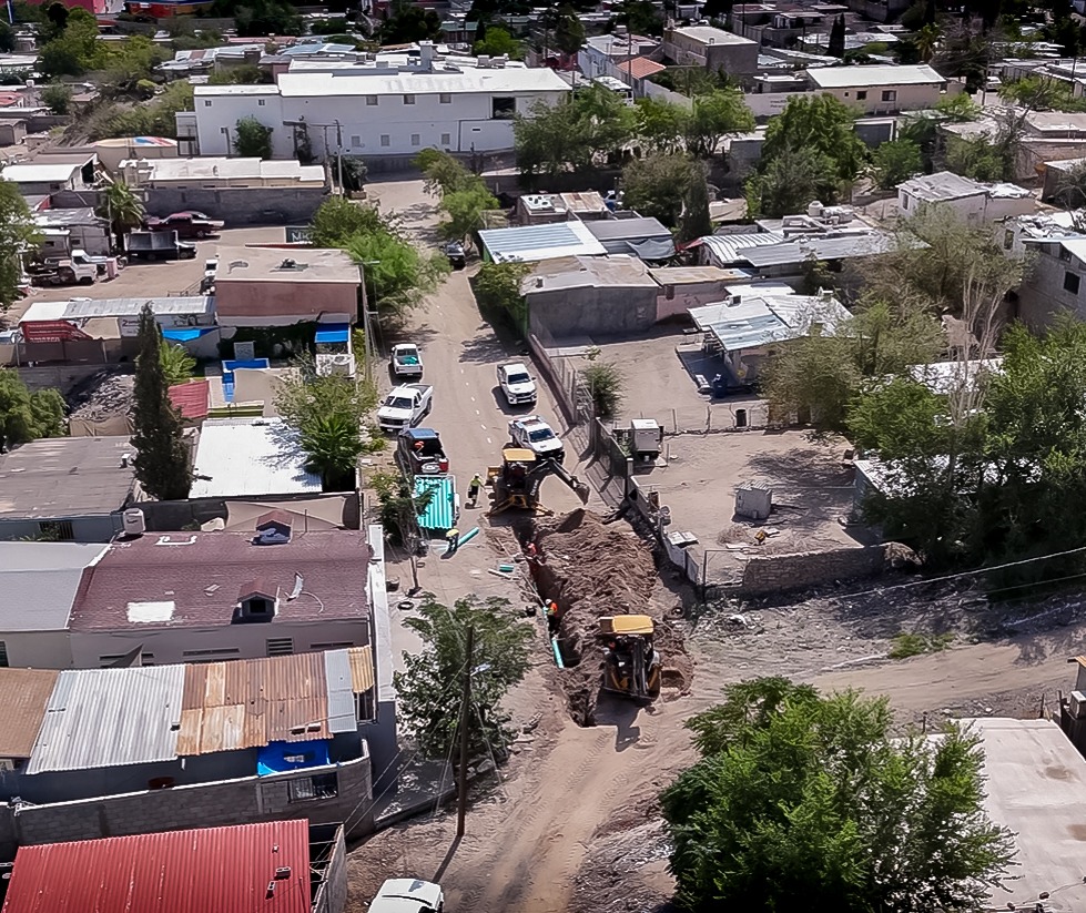 Lleva JMAS agua potable y drenaje por primera vez a familias de Salvárcar