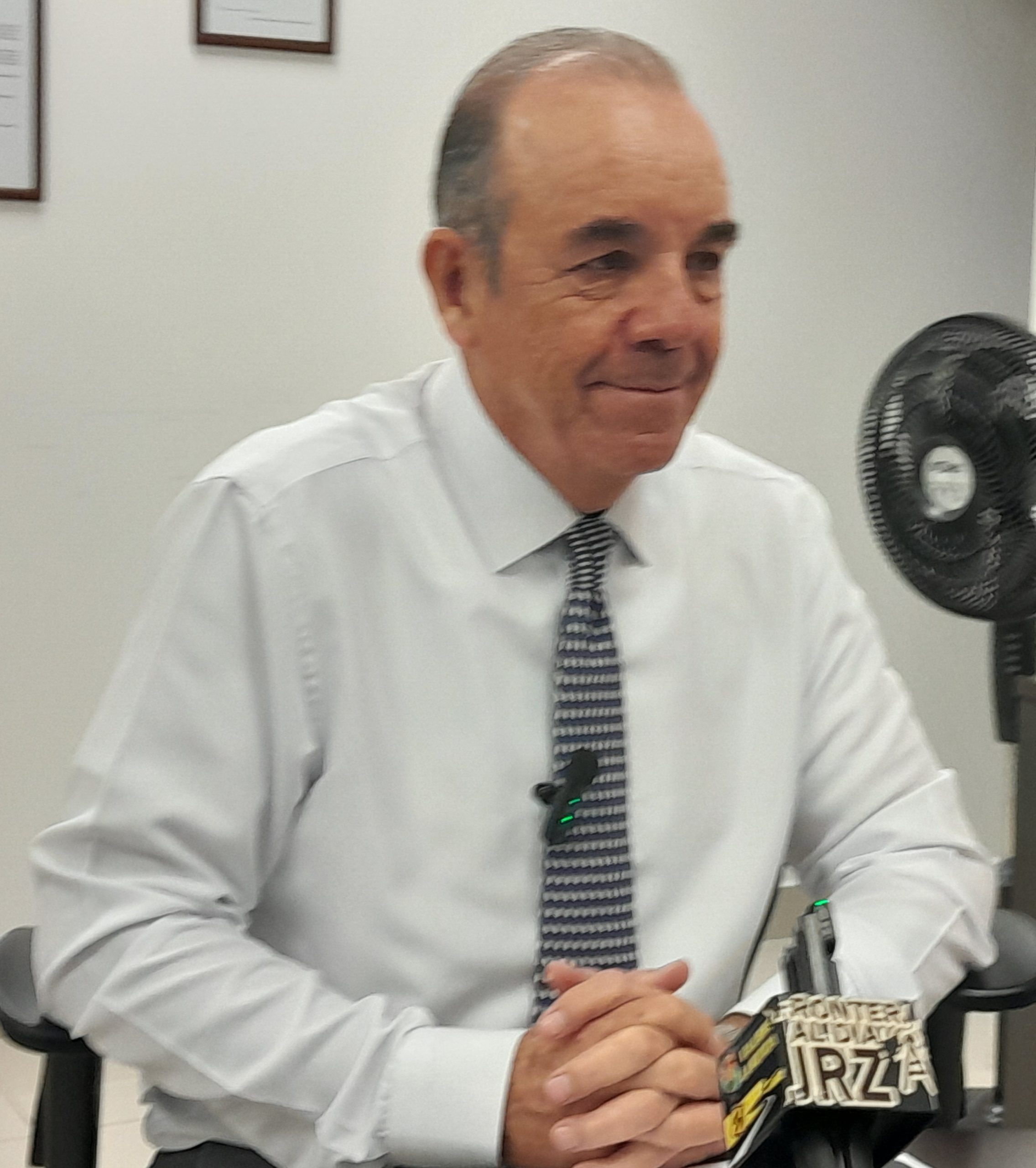 *En Entrevista Con El Subsecretario De Educación y Deportes Zona Norte Roberto anaya nos hablo de la Nueva ley de Celulares dentro de las Aulas.