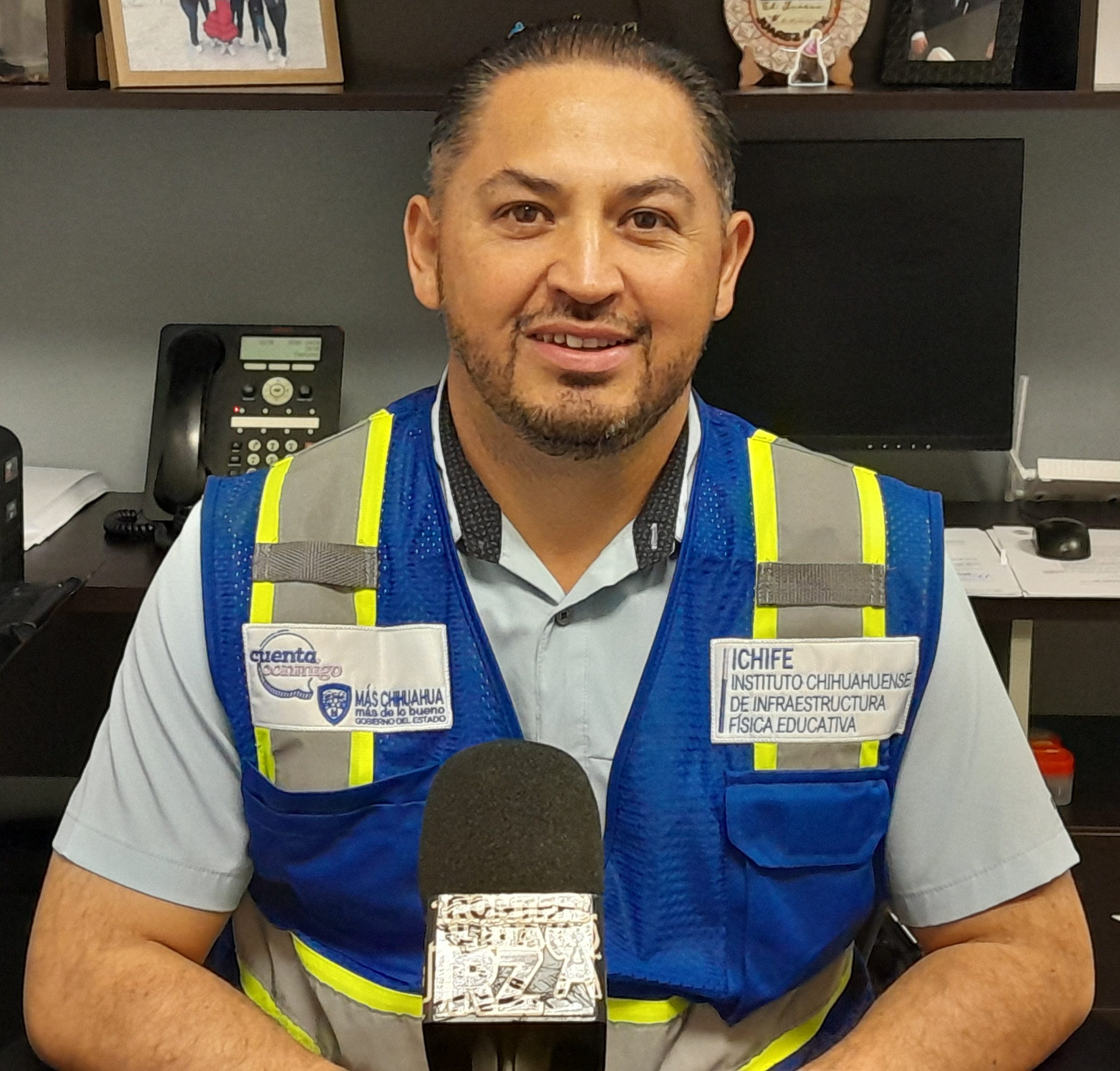 *Entrevista Con El Delegado del ichife lorenzo peña menciona que si requieren apoyo acudir al pueblito mexicano al 2 piso e inmediatamente se atenderá.