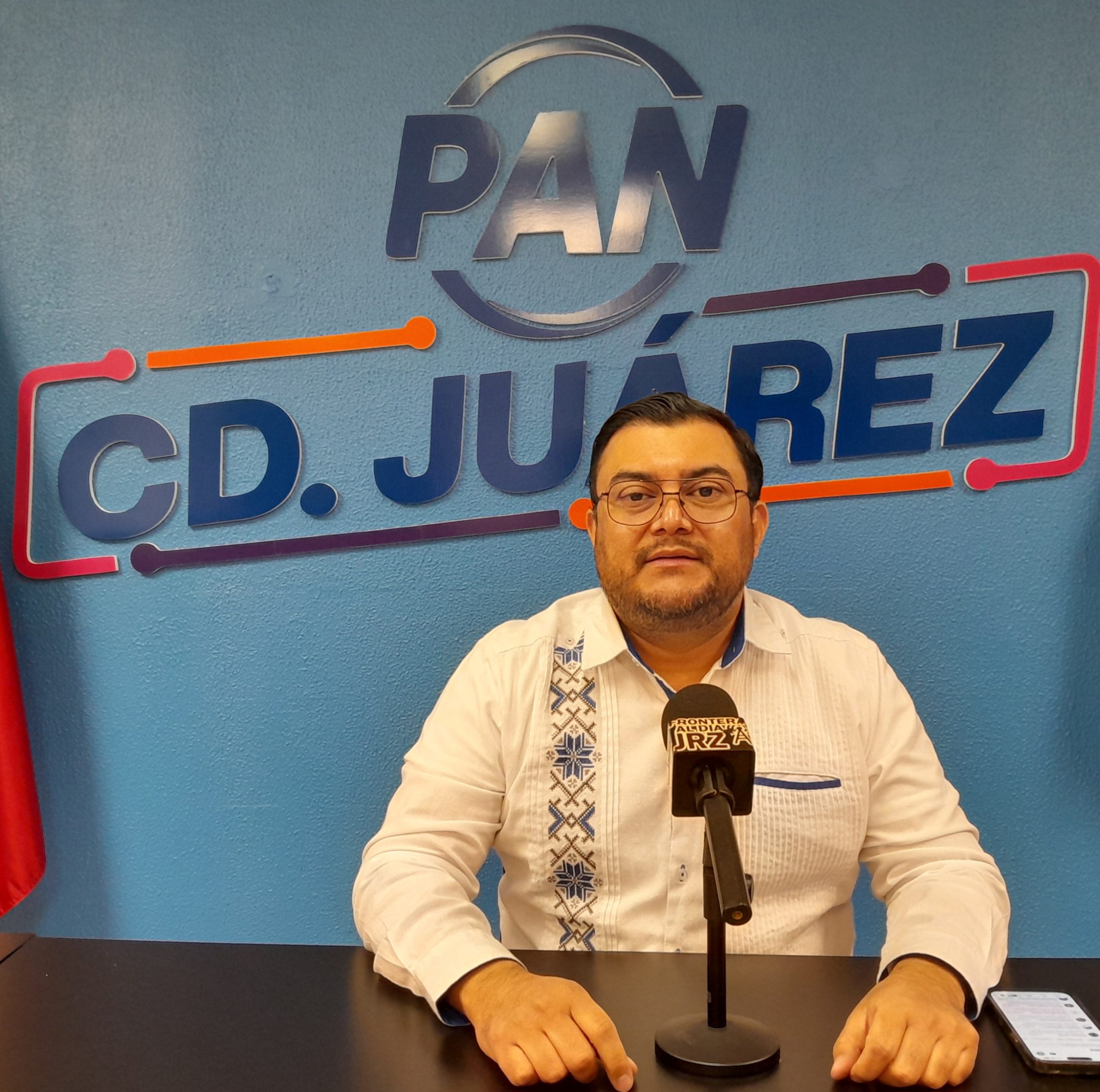 Entrevista Con El Dirigente del PARTIDO Accion Nacional ulices pacheco da Su Señalamiento que se ve la Gran División que Existe en Morena la Inconformida de la Ex_senadora chavez de no Aceptar los Resultados claramente que Fueron violatorios con Transparencia con claridad y otros temas