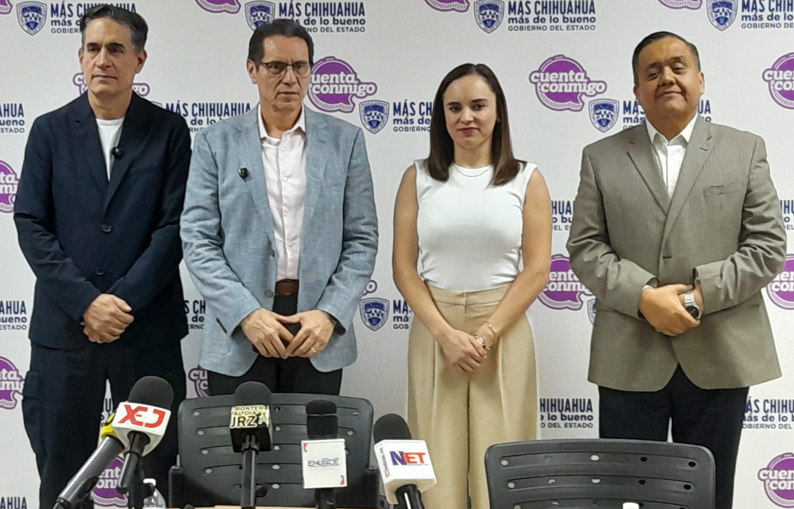 *En Conferencia Con el Secretario de Hacienda José de Jesús granillo junto con la Subsecretaria de Egresos Flor Magalles también el Representante de gobierno del estado Carlos ortiz y el Recaudador de rentas Raul Garcia Hablando que Seguiran Igual los Impuestos no Van a Subir así lo Comentaron
