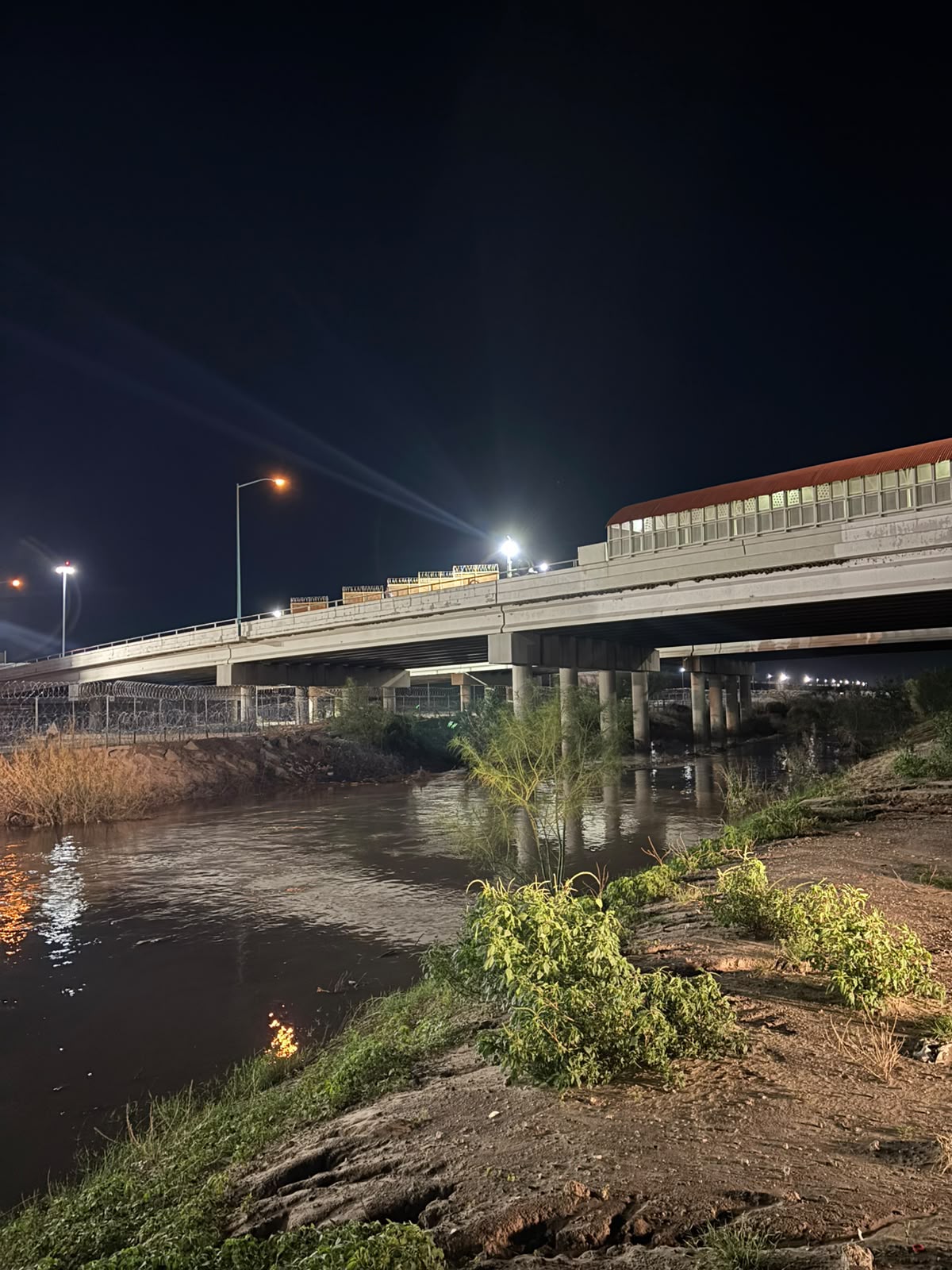*🚨🚨ATENCIÓN DE ÚLTIMA HORA:Emite la Coordinación Estatal de Protección Civil Aviso preventivo ante el Incremento en el Caudal del Río Bravo en Cd.juarez chihuahua y Mencionan que el Caudal suba al Nivel alto A Partir de Las 12 de la Noche EVITEN ACERCARSE para Evitar TRAGEDIAS.